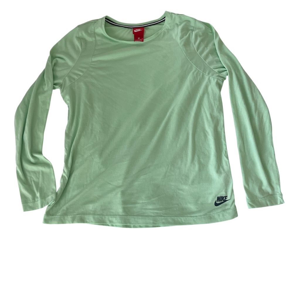 Nike light weight long sleeve